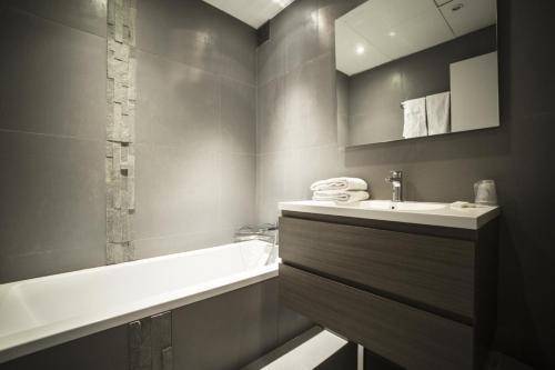 Hotel Schtak, Cannes