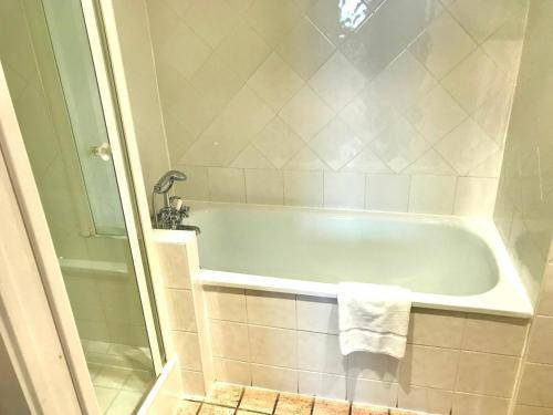 Avignon Grand Hotel, Avignon