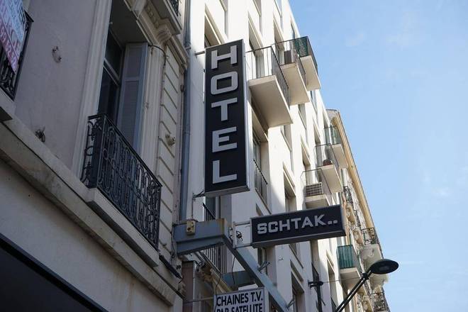 Hotel Schtak, Cannes