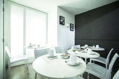 Hotel Schtak, Cannes