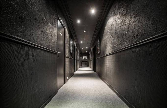 Hotel Schtak, Cannes