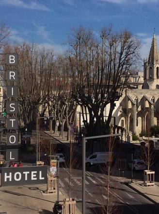 Bristol, Avignon