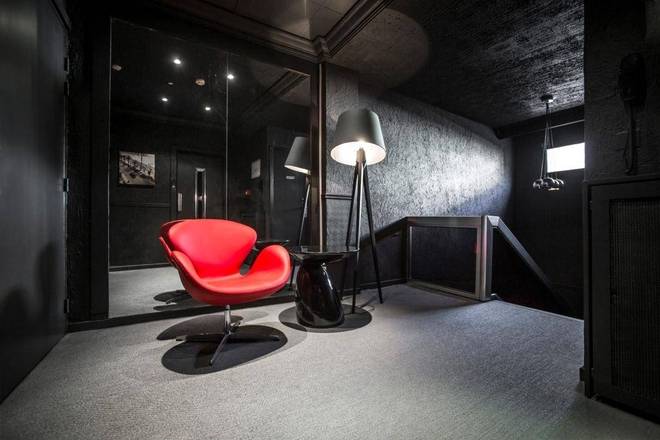 Hotel Schtak, Cannes