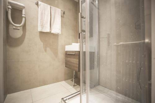 Hotel Schtak, Cannes