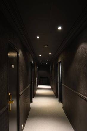 Hotel Schtak, Cannes