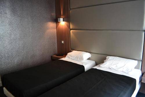 Hotel Schtak, Cannes