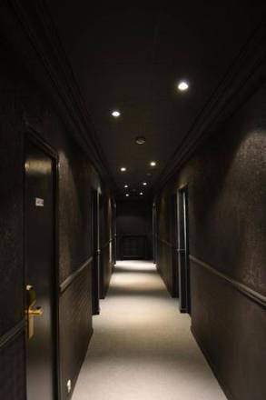 Hotel Schtak, Cannes