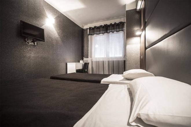 Hotel Schtak, Cannes