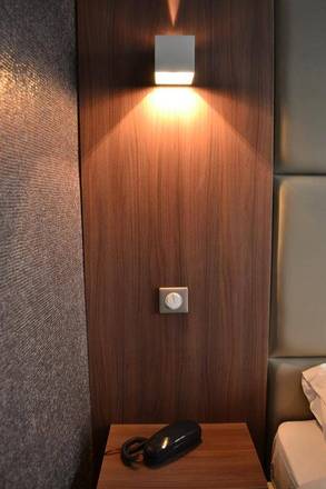 Hotel Schtak, Cannes